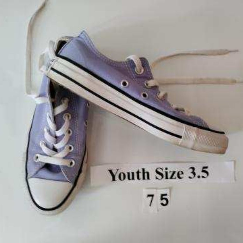 Kids Converse Shoes (Boys 3 1/2, Girls 3 1/2)